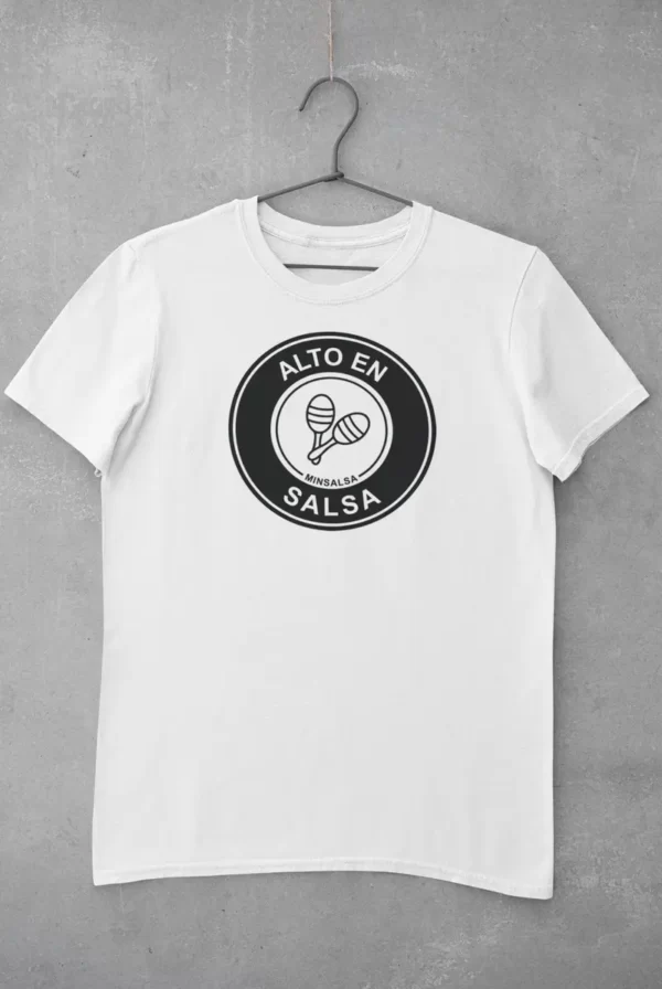 camiseta alto en salsa blanca