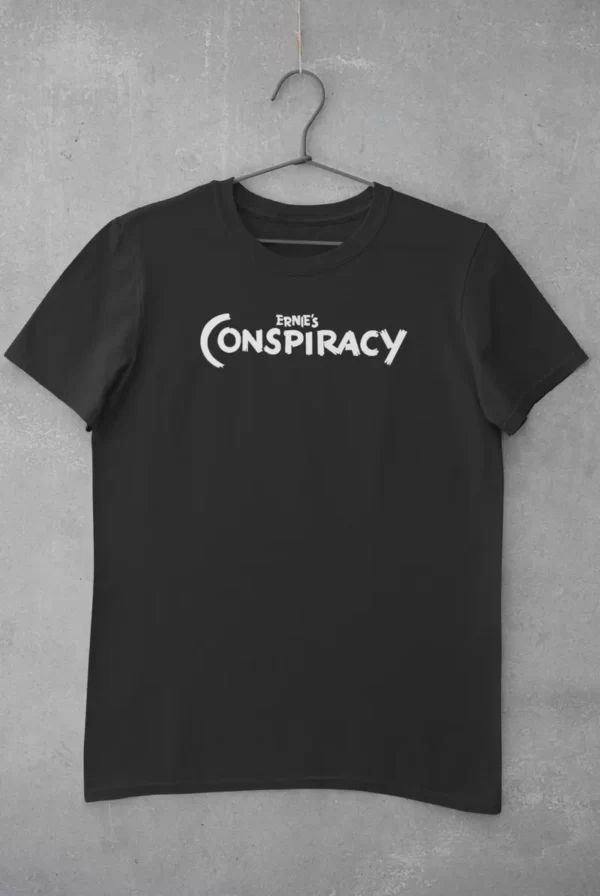 camiseta la conspiracion negra blanco